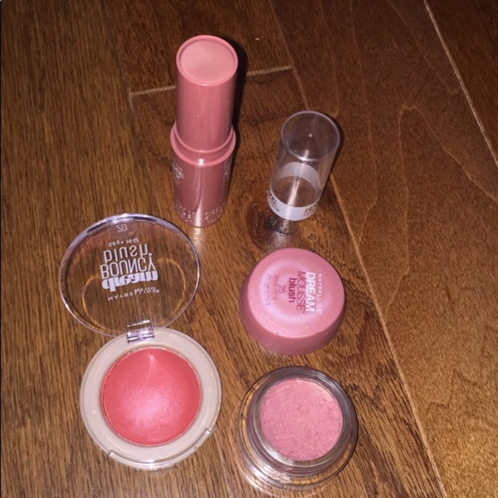 Blushes bundle